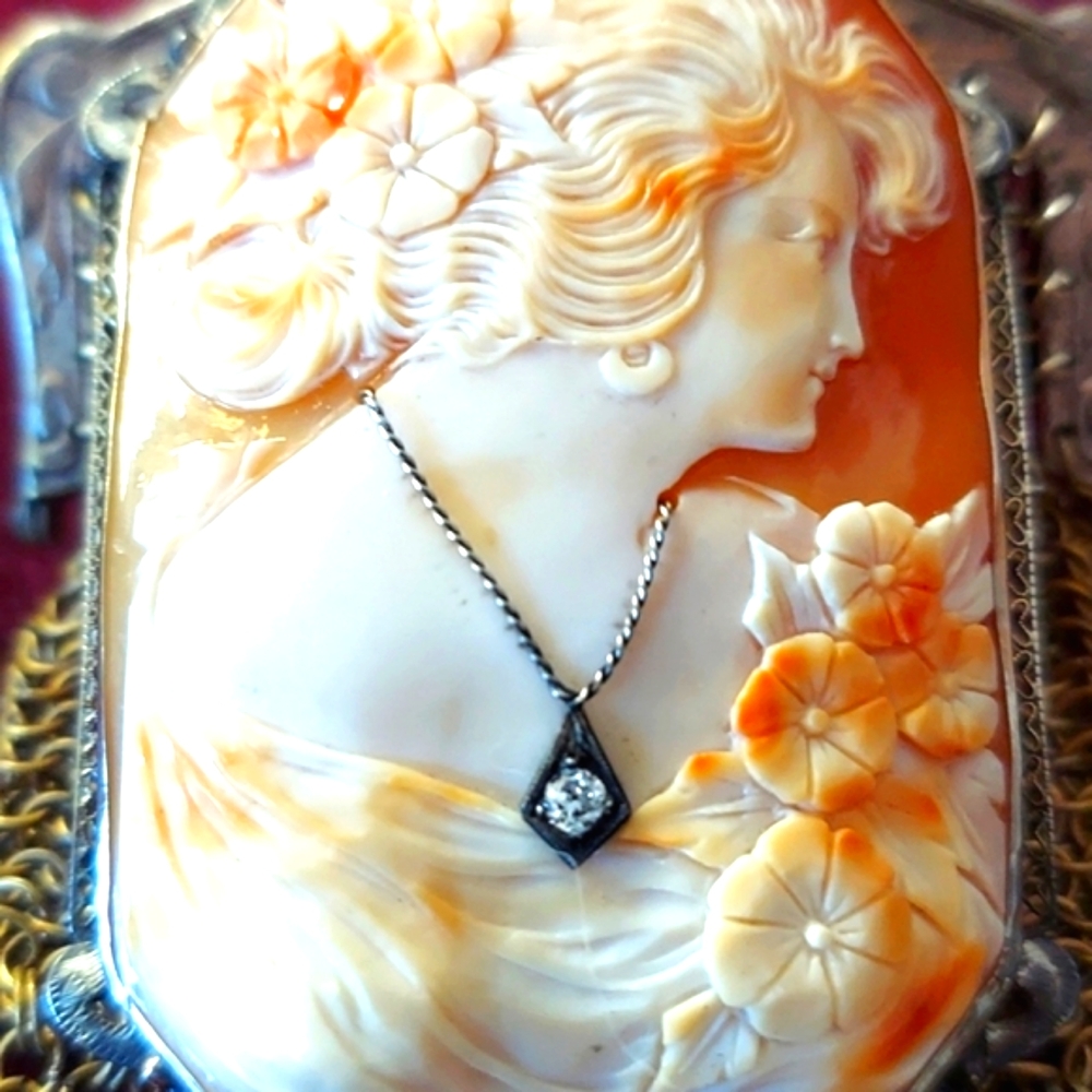HUGE Antique Victorian 14k White Gold, Shell Cameo - Picture 3 of 6